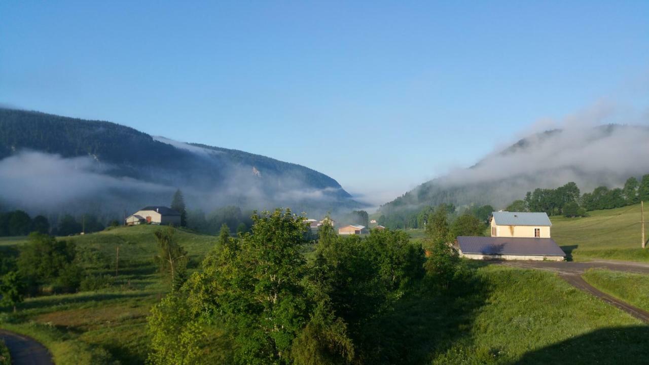 Apartamento Les Chamois Lajoux Exterior foto